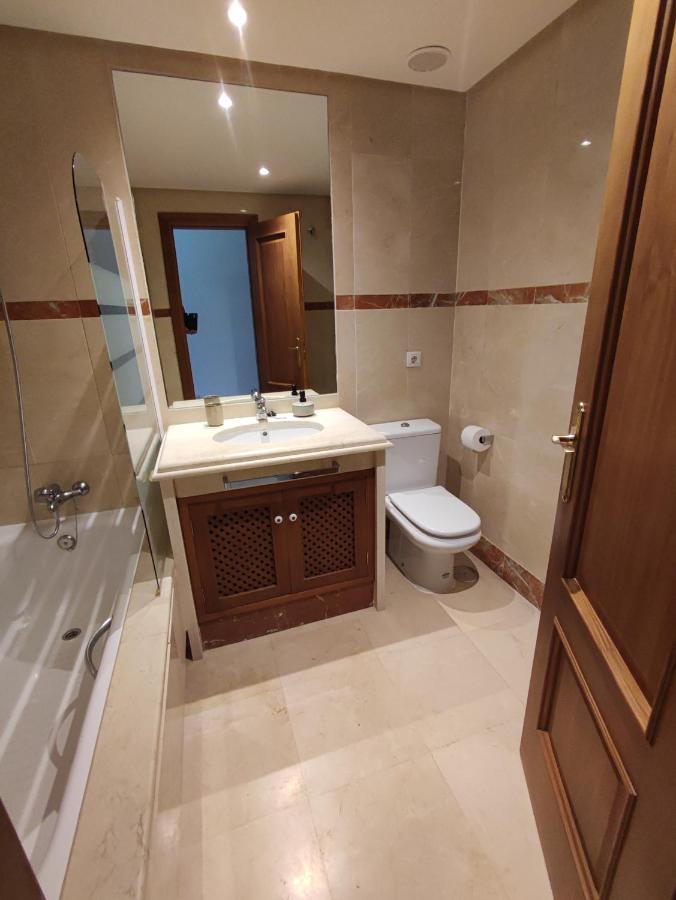 Costalita On The Beach - 3 Bedroom Cosy Apartment 에스테포나 외부 사진