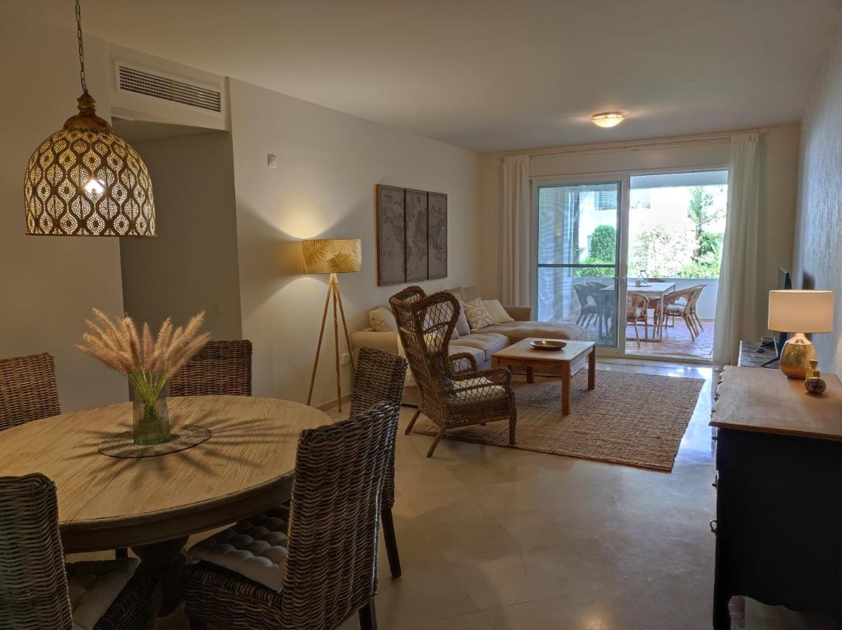 Costalita On The Beach - 3 Bedroom Cosy Apartment 에스테포나 외부 사진