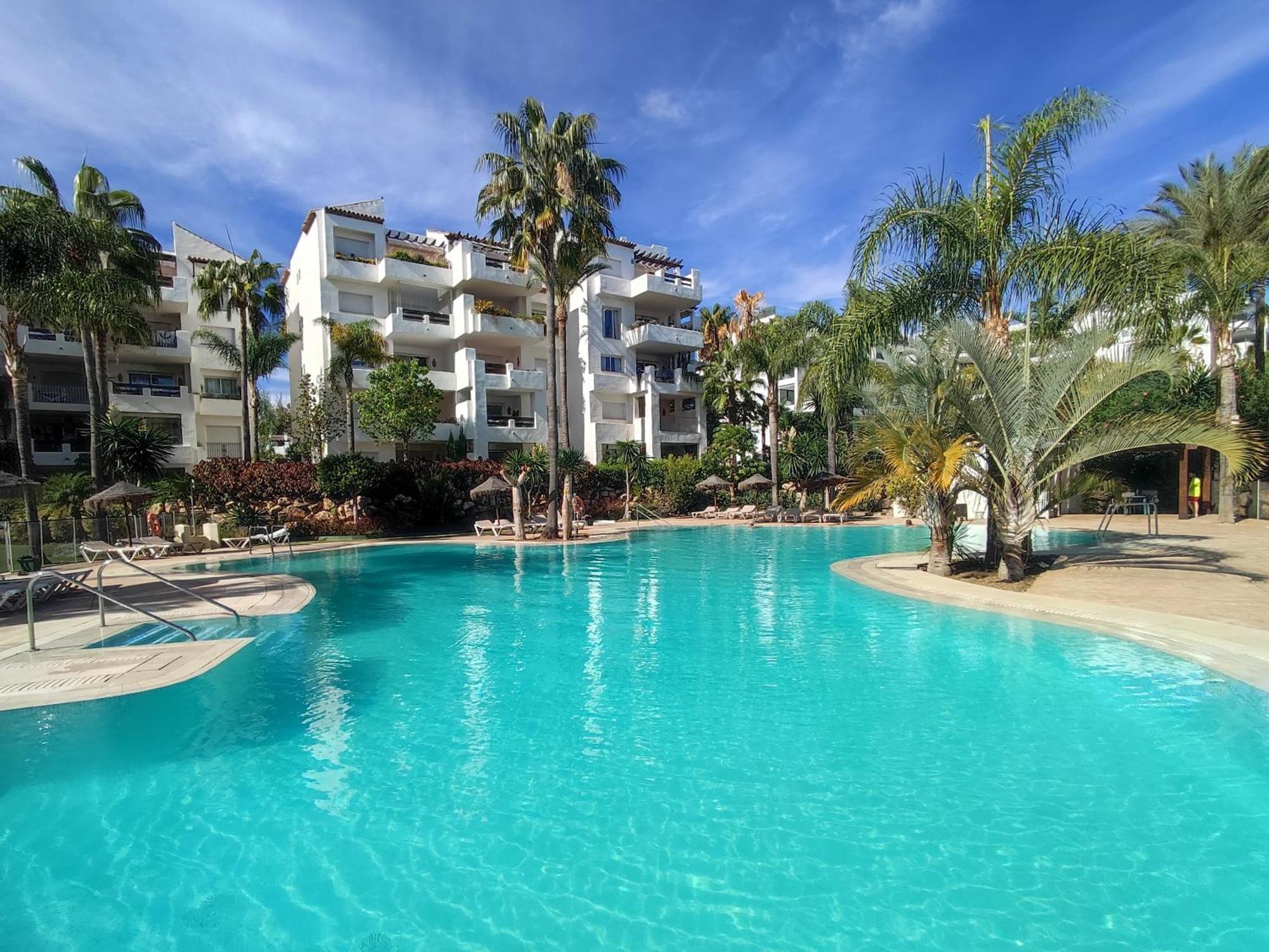 Costalita On The Beach - 3 Bedroom Cosy Apartment 에스테포나 외부 사진